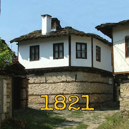 The Tinkov House In لوفتش المظهر الخارجي الصورة